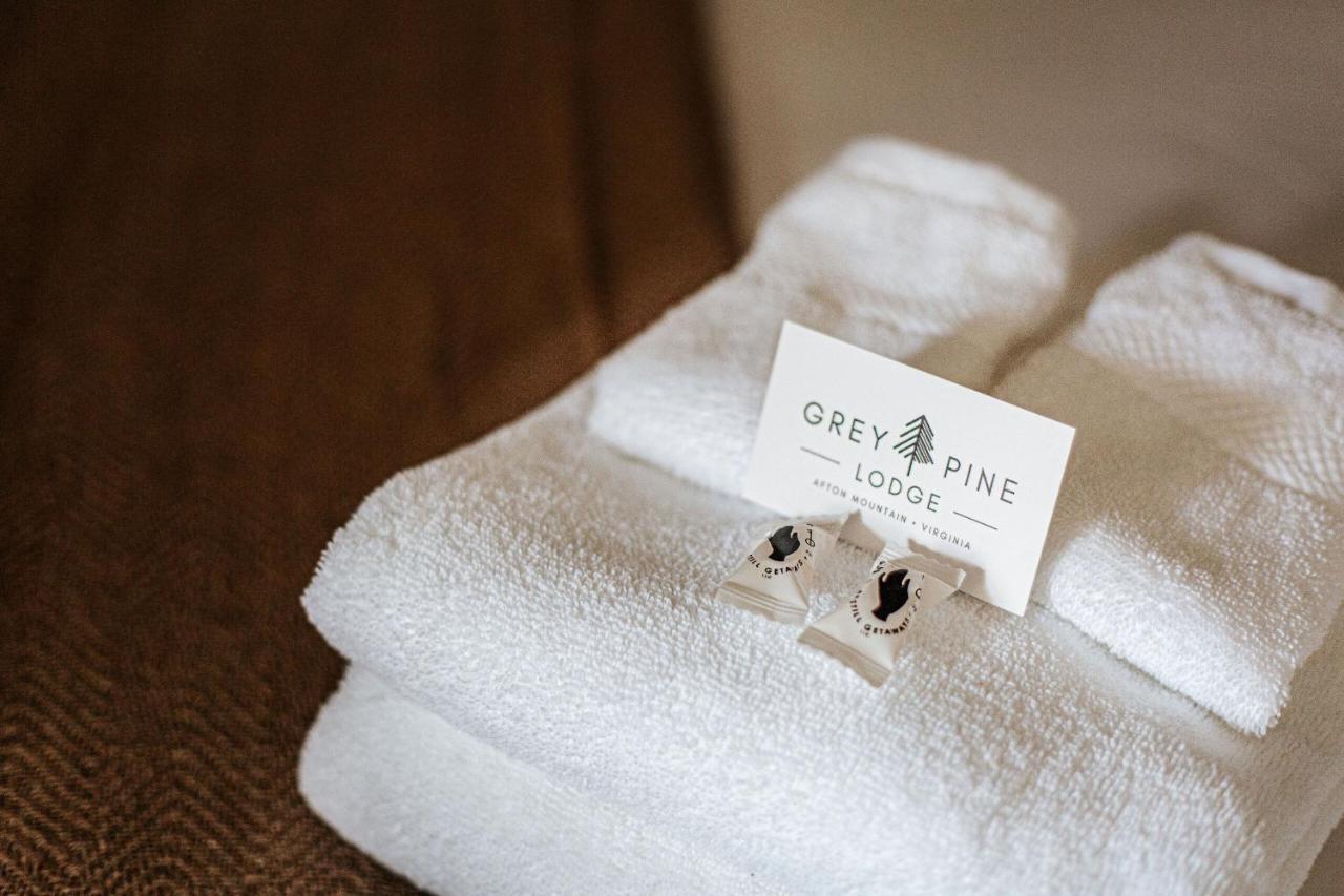 Grey Pine Lodge Waynesboro Chambre photo